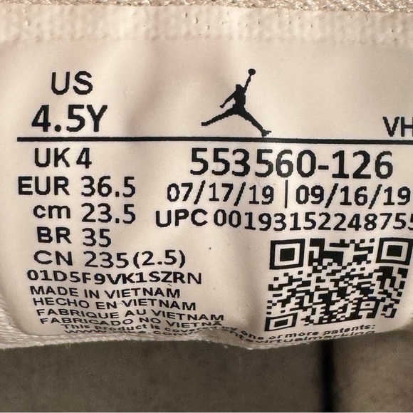 Nike Air Jordan 1 Low ‘Triple White’ Sneakers 553560-126 Size 4.5Y Size 6 Women - Picture 10 of 10